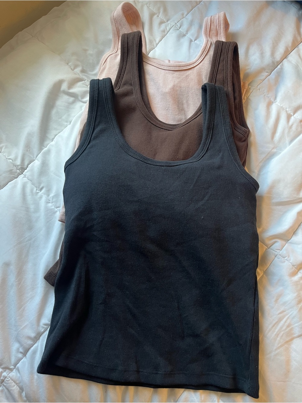 Bra-Free Rib Scoop Neck Tank